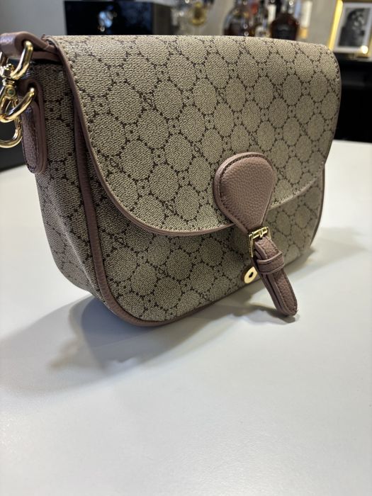 Дамска чанта Carpisa