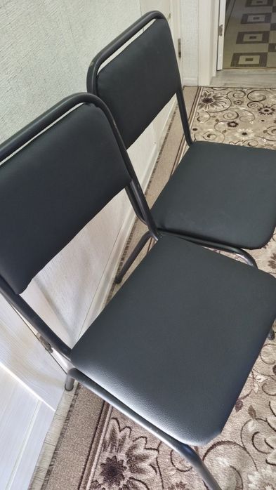 Продам два стула