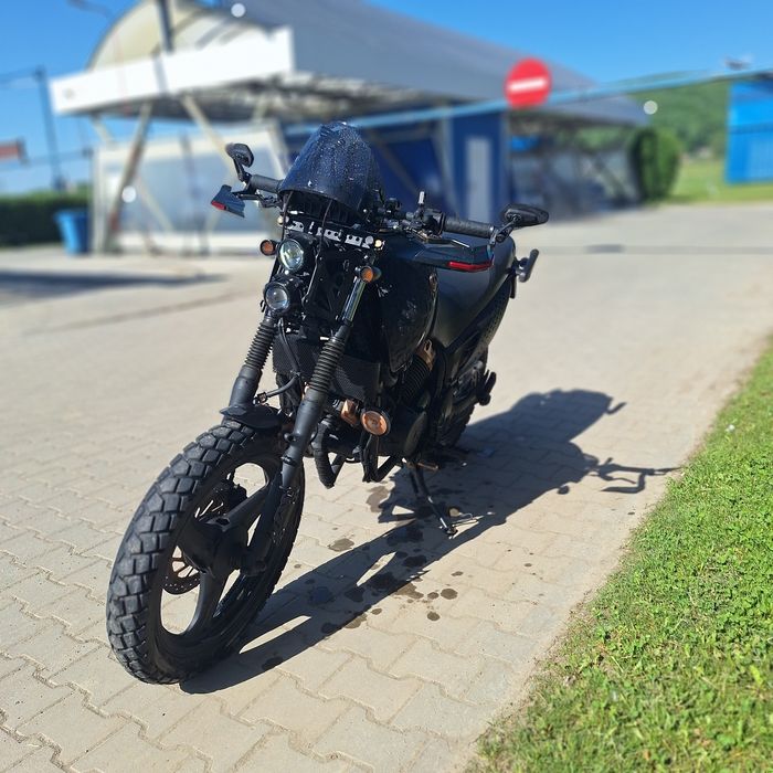Vand Honda varadero 125 xl poate fi condus cu A1