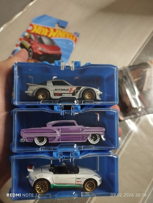 Машинки хотвилсы