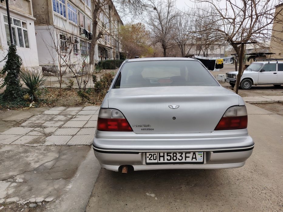 Срочна сотилади Прастой нексия 1 олди орка бутун