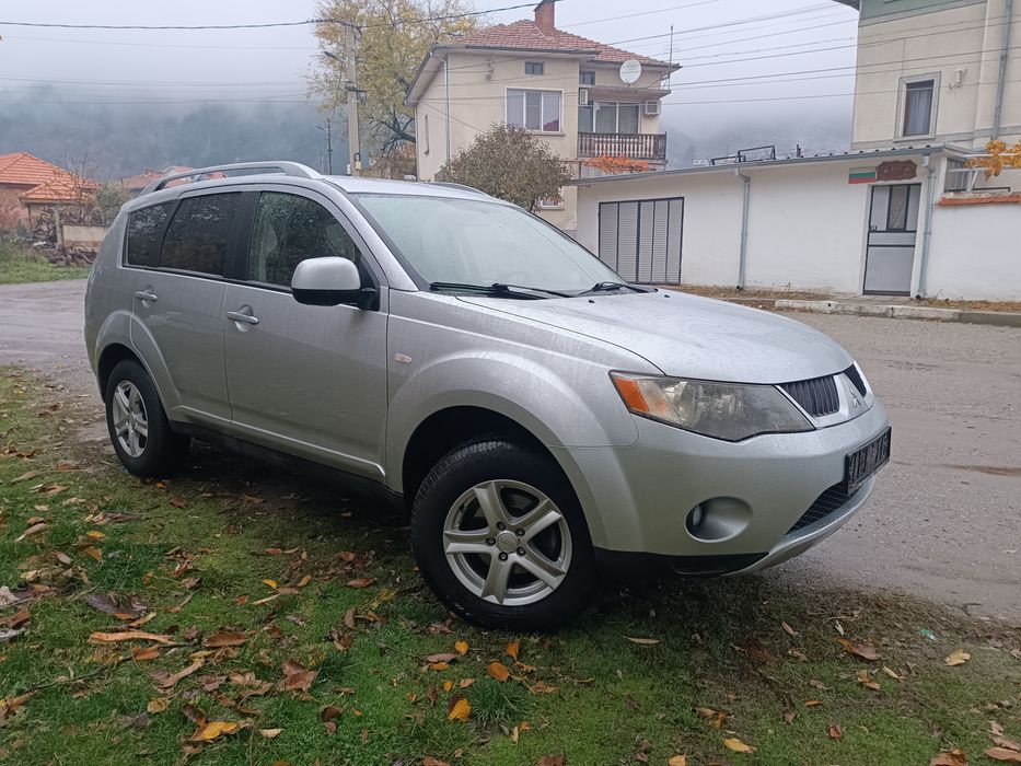 Mitsubishi.  Outlander 2.4 бензин