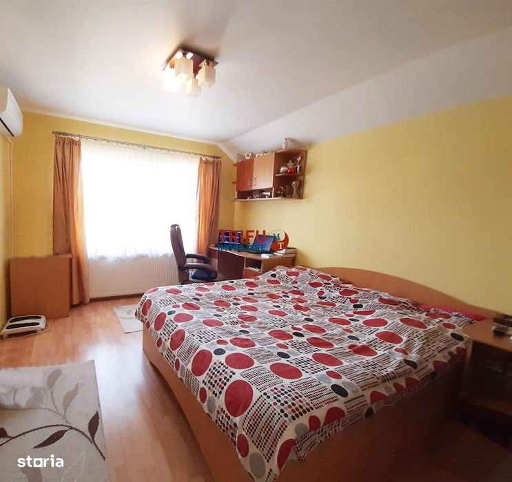 Casa individuala de inchiriat D+P+E mobilata si utilata