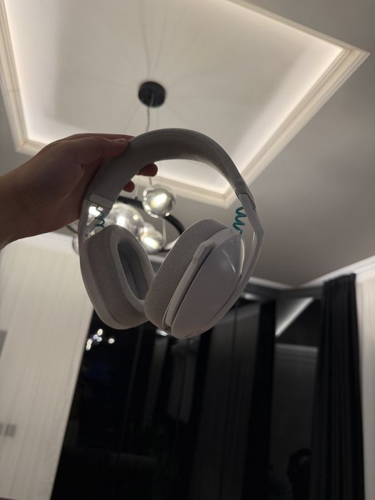 Гейминг Pc RTX 4060 Ti /Ram 32GB /SSD 2TB/Ryzen 5  + Alienware 180Hz Gaming Setup