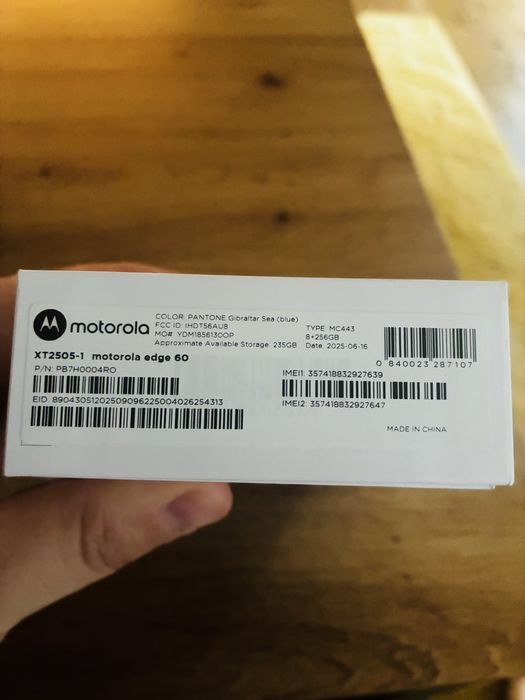 Motorola EDGE 60 256gb - чисто нов
