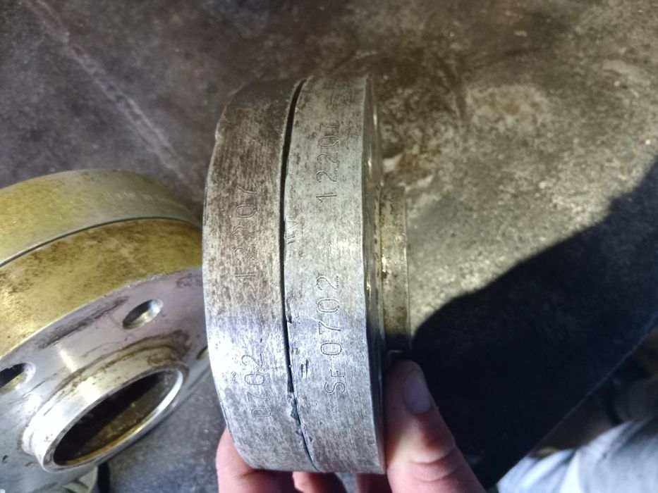 Distantieri universali