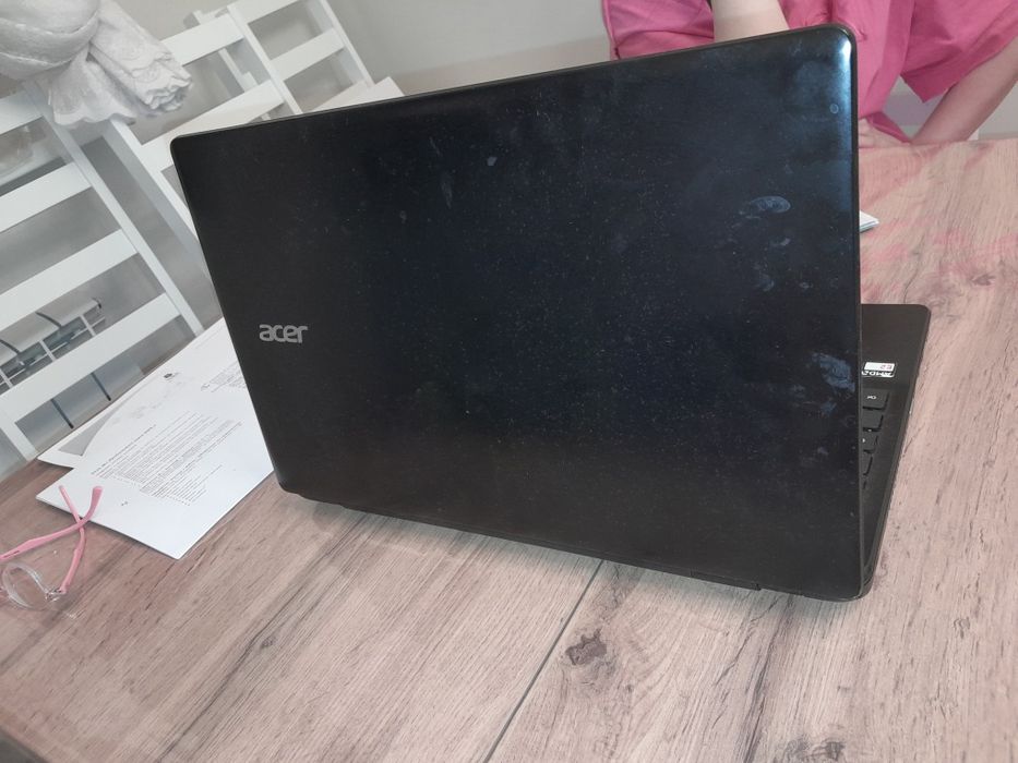 Продам ноутбук Aser Асер Aspire E2