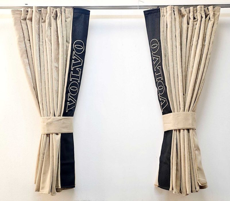 Бежови пердета за камион VOLVO с кожена лента + кукички холандско чело