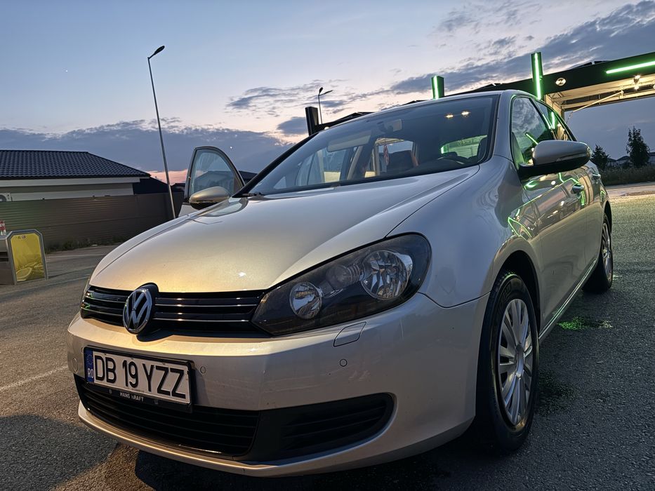 VOLKSWAGEN Golf 2009