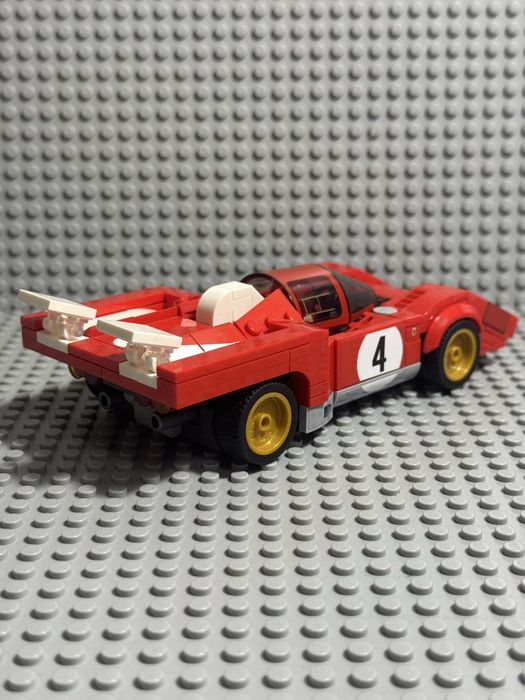 LEGO Speed Champions 76906 ferrari