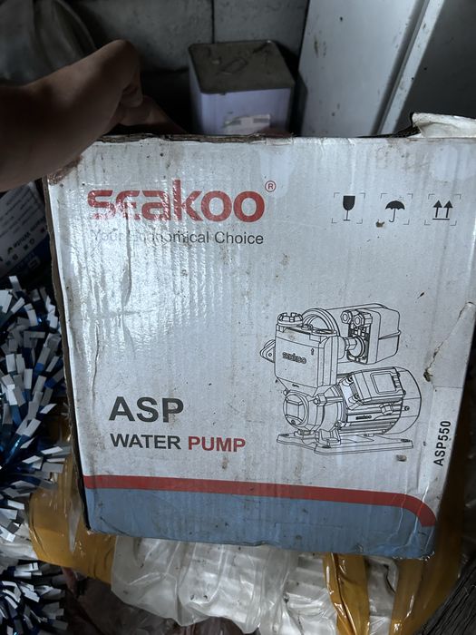 Насос водяной с бачком срочно продам