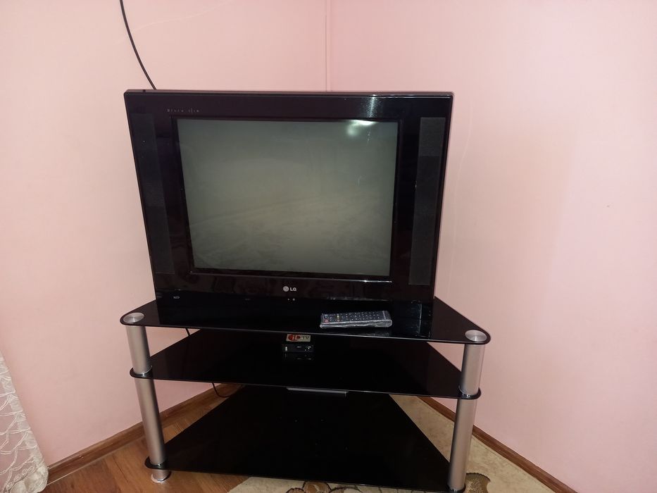 Продаётся телевизор