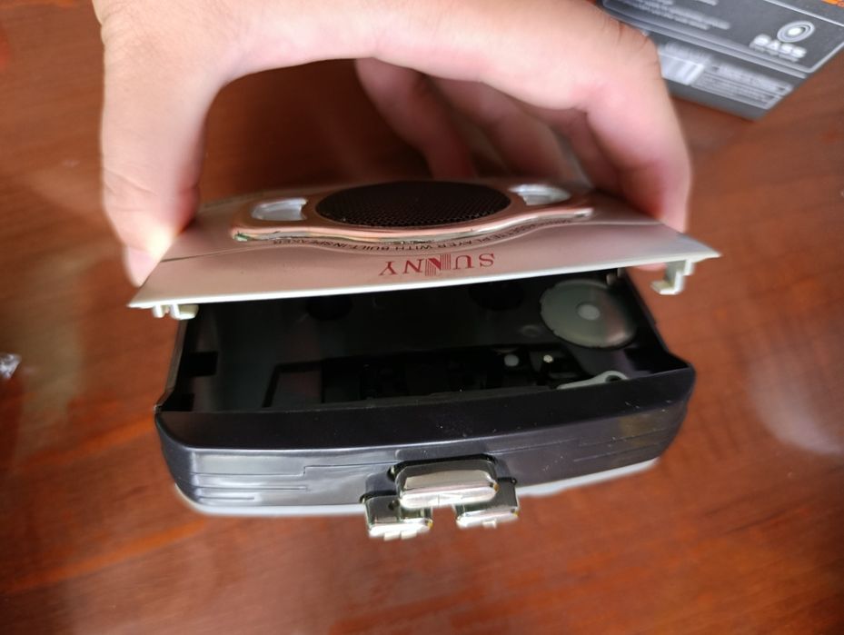 Продам кассетный плеер