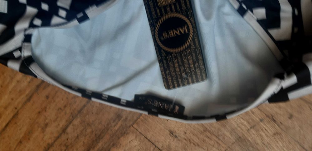 Чисто нова рокля с етикет