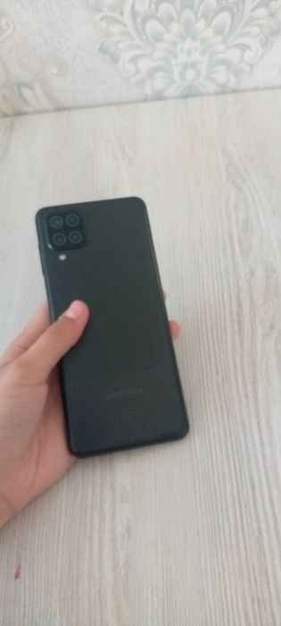 Samsung A12 smartfon