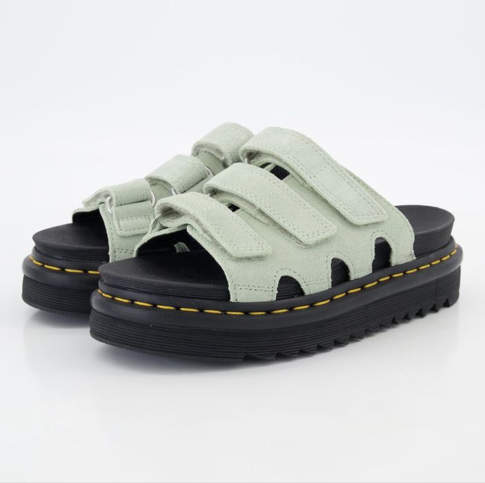 Чехли Dr. martens