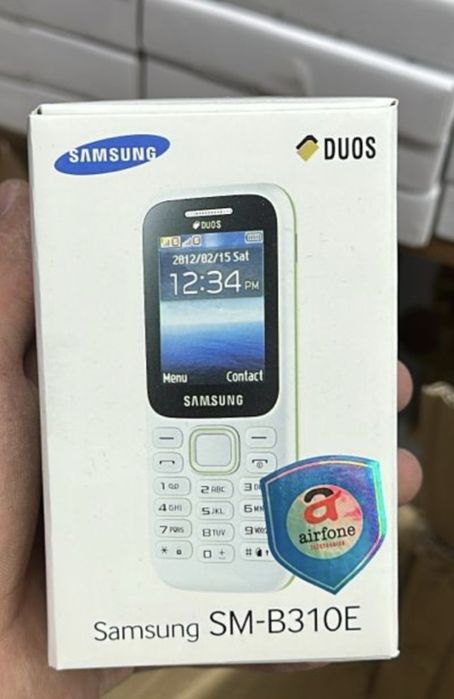 Кнопочные телефоны. Телефон кнопочные.Телефоны.Мобильный телефон.Сотка