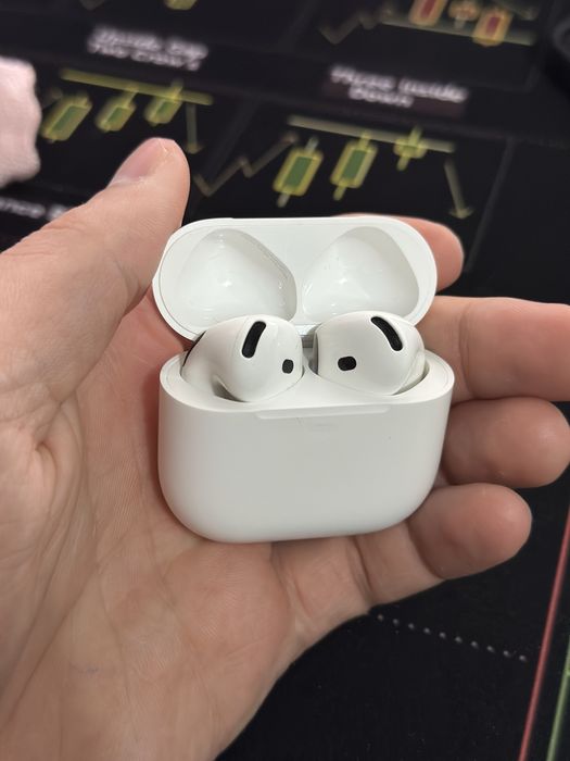 Apple Air pods 4