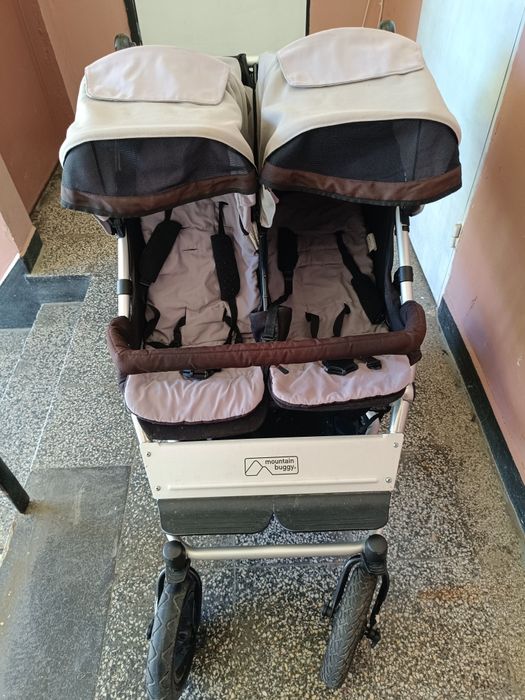 MOUNTAIN BUGGY - влиза в тесните ансаньори