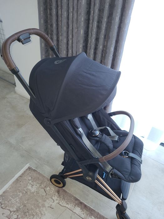 Vând cărucior Cybex Coya