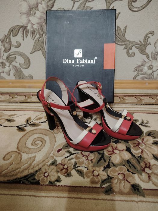 Босоножки шикарные