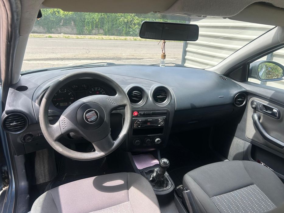Vând  Seat Ibiza 2005