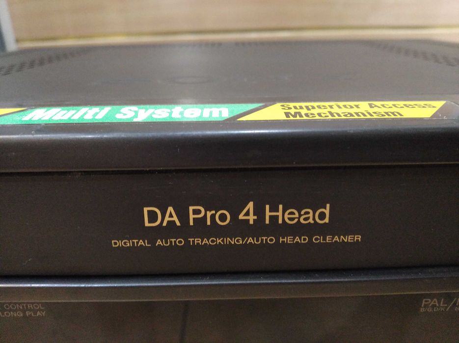 Видеомагнитофон Sony (Ishlamaydi). Не работает.