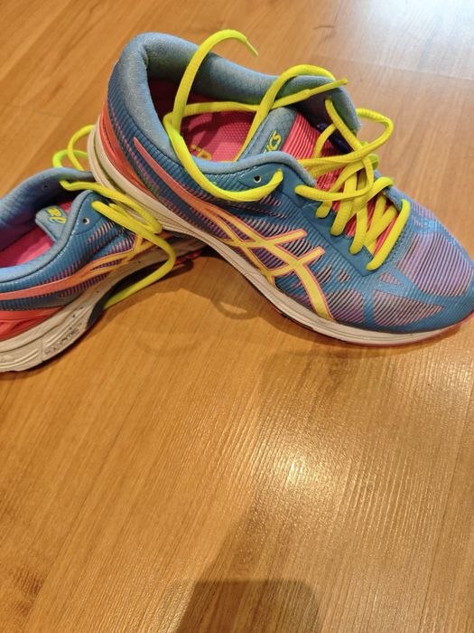 Спортни обувки Asics