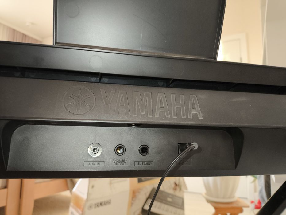 Синтезатор Yamaha PSR - E273