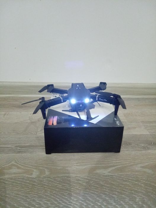 Дрон 4k E99 pro.