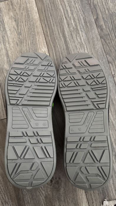 Adidasi U-Power cu protectie