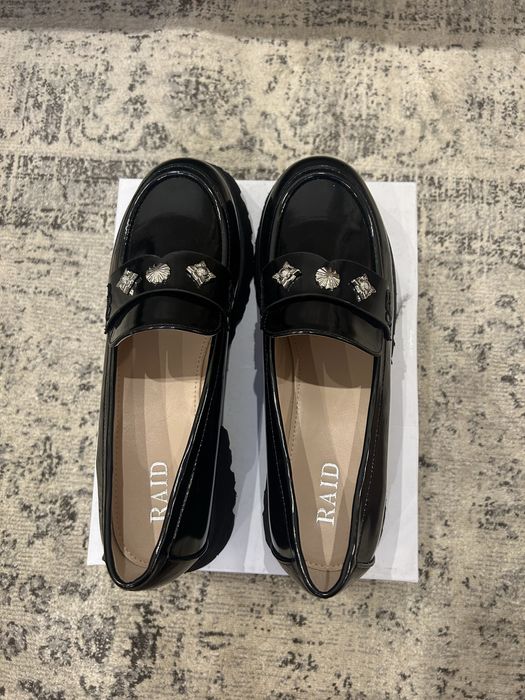 Лоафери чисто нови