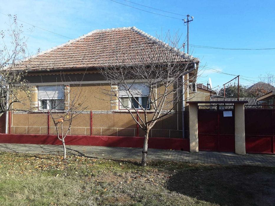 Curtici   4 camere 105000 euro