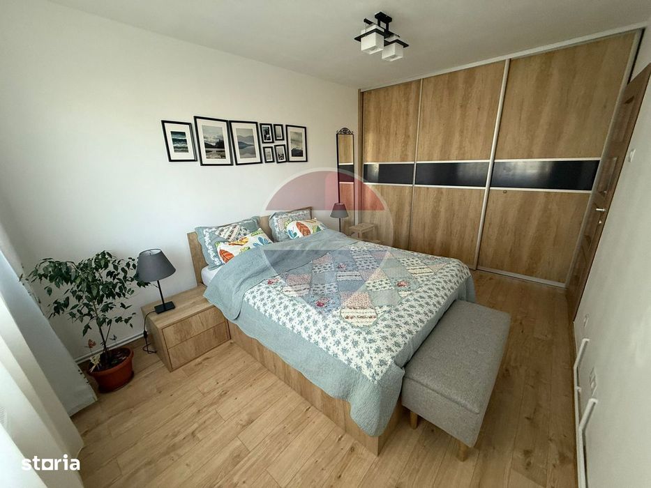 De închiriat: Apartament 4 camere DECOMANDATE