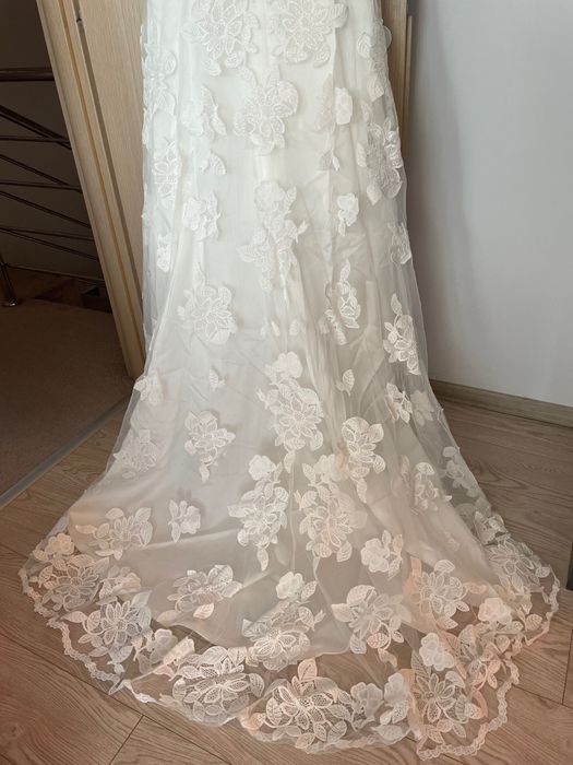 Vand rochie mireasa Bien Savvy, stare foarte buna