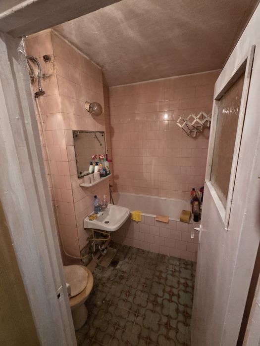 Apartament 3 camere de vanzare