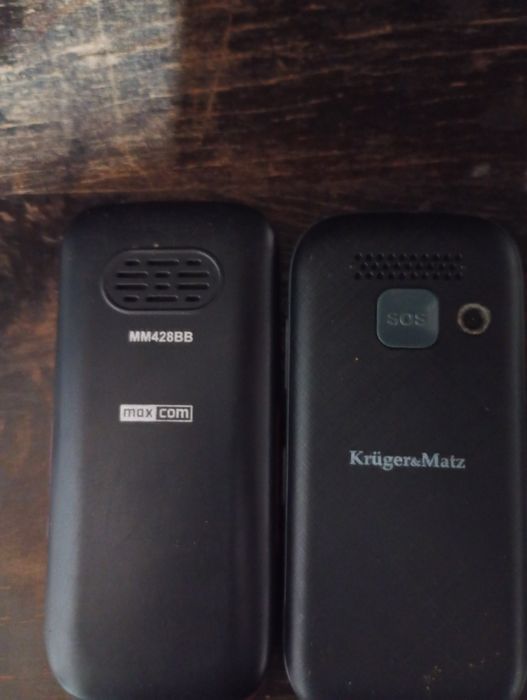 Vând telefoane de colecție Nokia X6 și 5800 xprs miuzic