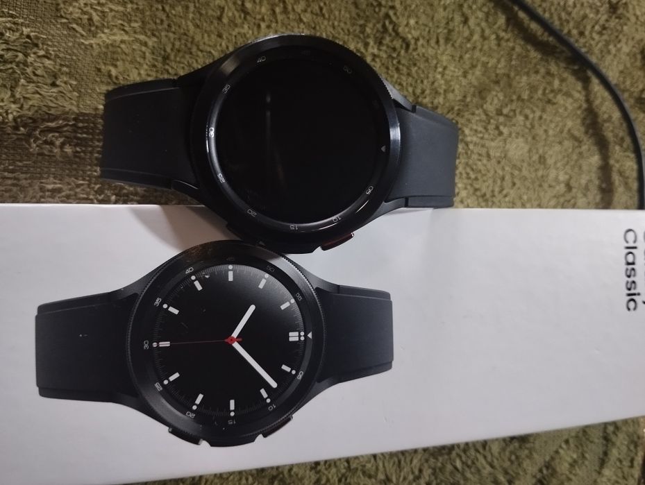 Samsung galaxy smart watch 4. Holati ideal.