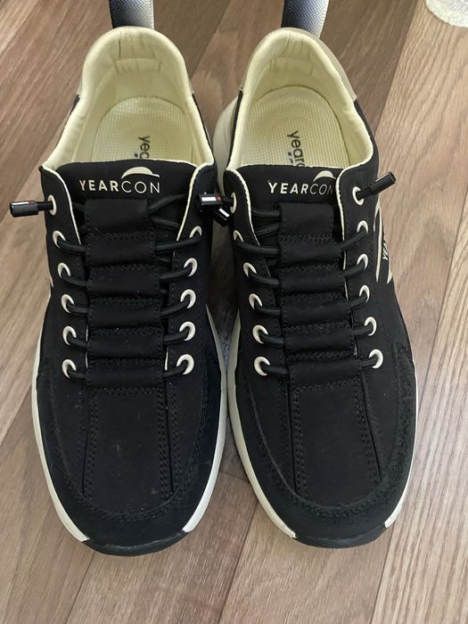 Мужские кроссовки