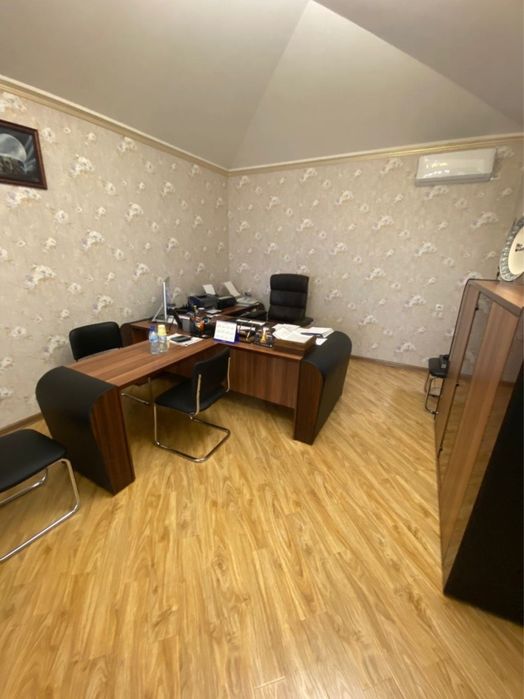 Rakat Mahalada bino (ofis yoki uy) ijaraga beriladi,7 hona,450 kv metr