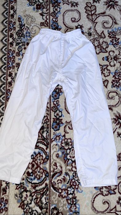 Продам набор кимоно для каратэ