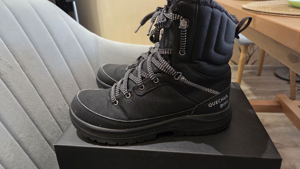Обувки от QUECHUA N40