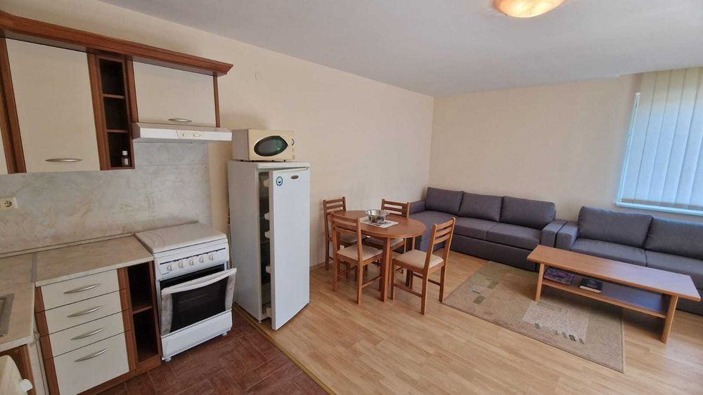 Продава се Двустаен апартамент в к.к. Елените - 77 кв.м за 463 €/кв.м - Снимка #1