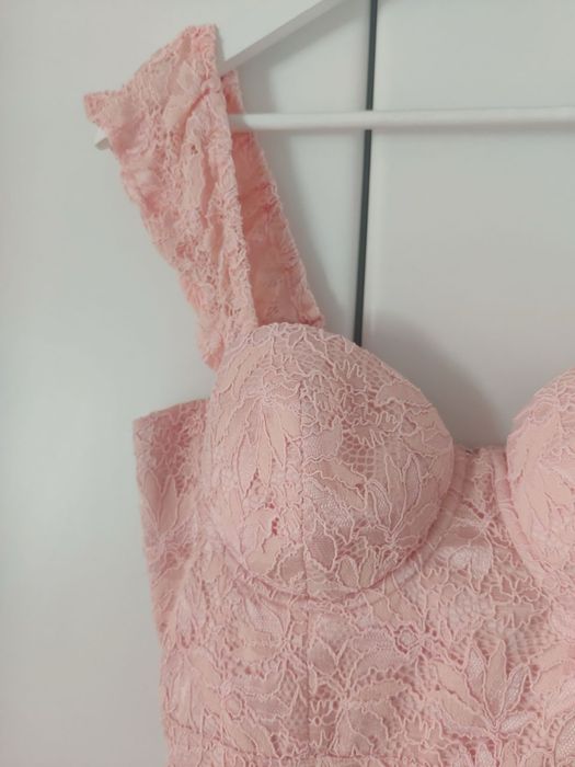 Дантелена рокля GUESS