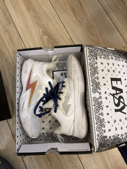 Li ning wade son of flash