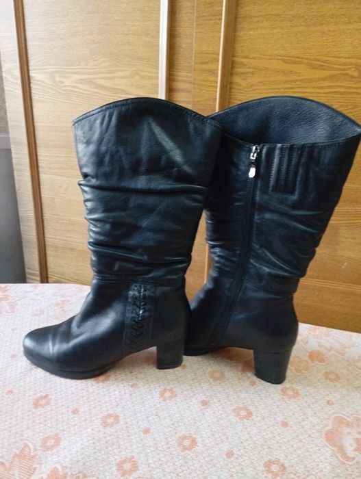 Продам сапоги женские