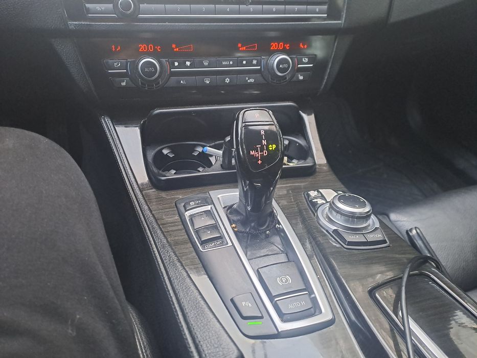 Vând BMW  f10 - 2012