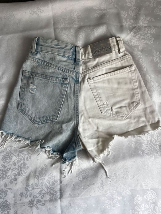 Къси панталонки Bershka