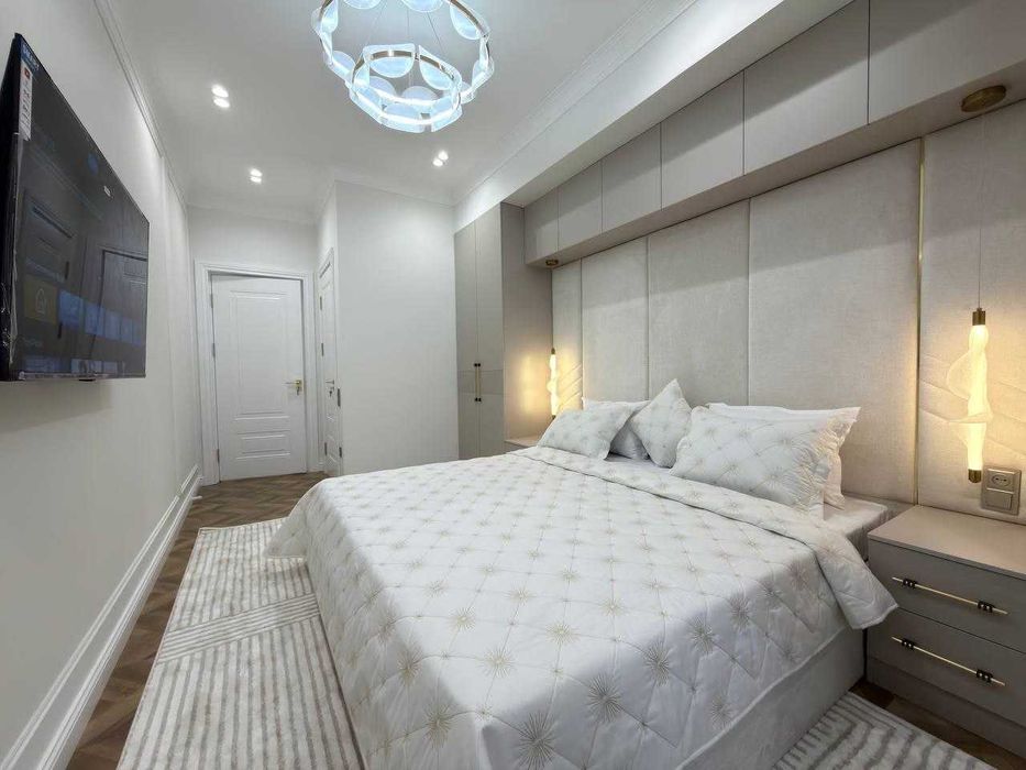 Продажа квартиры после ремонта 4 комнатная\8-роддом