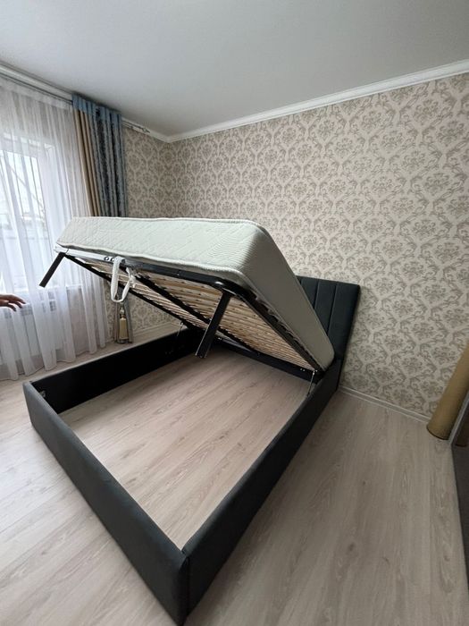 Продам спальный кровать